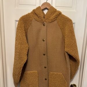 Light weight 3/4 length sweater coat.